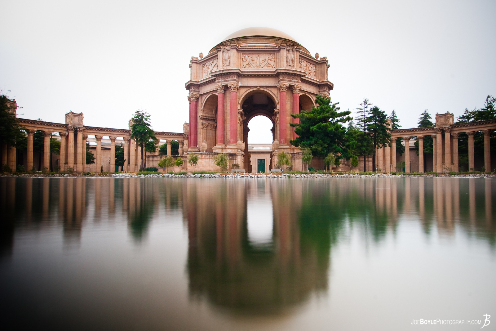  A photo of the San Francisco Palace's Rotunda and pond. This was my last stop in San Francisco before I had to leave. I spent a good portion of the day circling around the palace taking photos - I couldn't help myself! 
