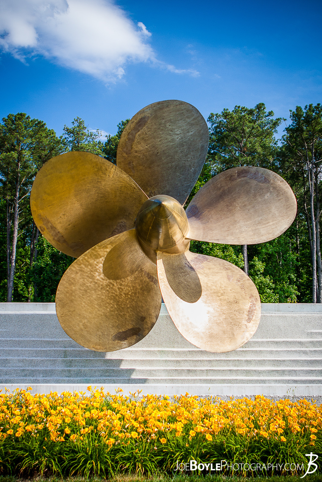  This propeller on display at the Mariner's Museum and Park is from the SS United States which was a record-setting trans Atlantic passenger liner built by Newport News Shipbuilding and Drydock Company in the late 1940s. Read the source & more about this propeller and the Mariner's Museum. 