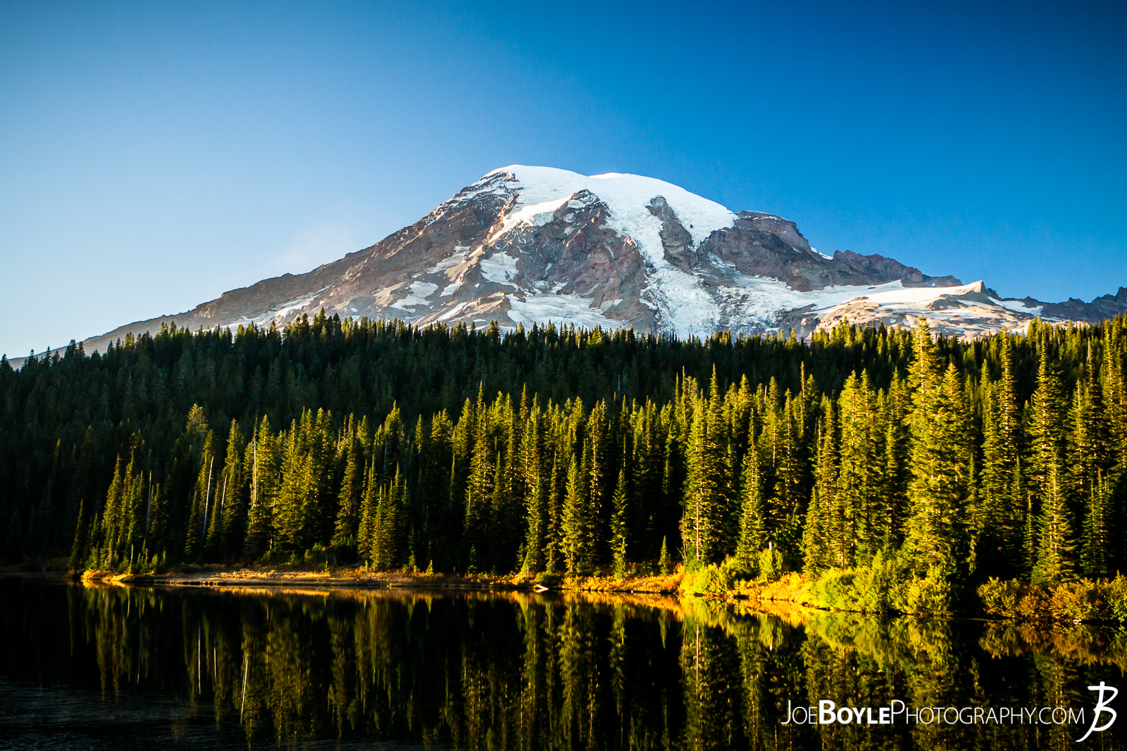  On our way to the Paradise River Campground we were able to see the sunset on Mount Rainier at Reflection Lakes! 