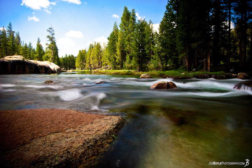 A flowing River amidst the rocks on the John Muir Trail
