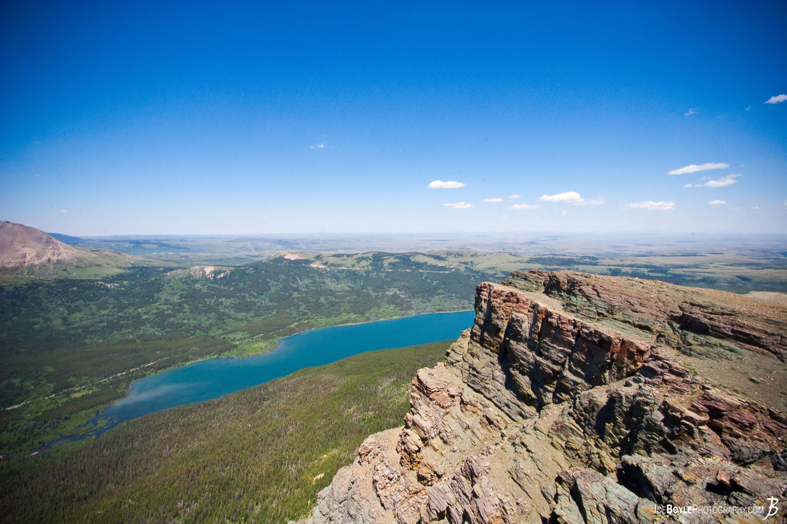 lakes-mountains-trees-long-viewing-distance-at-gnp