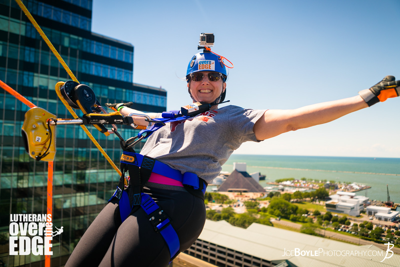 Lutherans-over-the-edge-fundraising-event-double-tree-hotel-rapel-rappel-rappelling