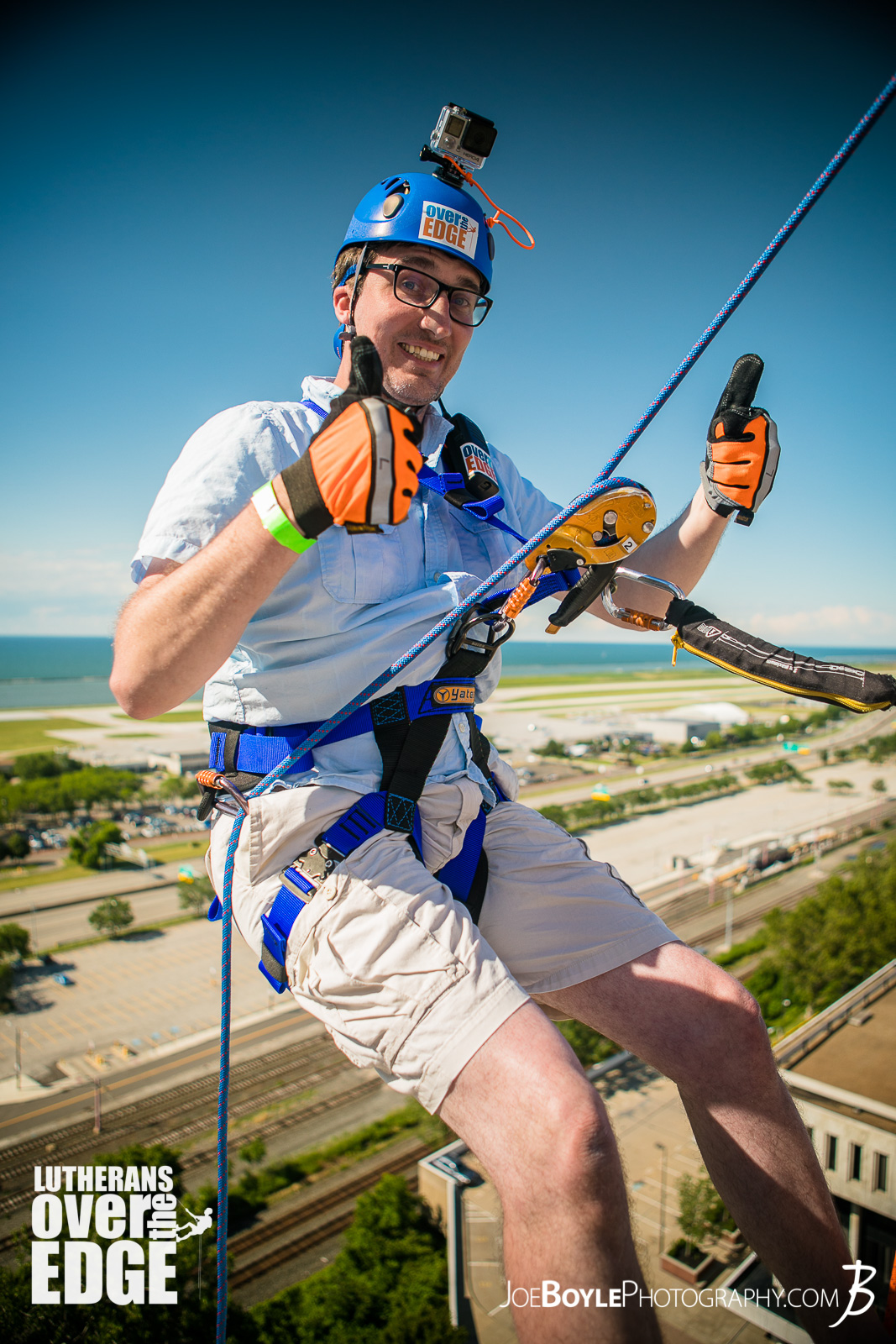 Lutherans-over-the-edge-fundraising-event-double-tree-hotel-rapel-rappel-rappelling